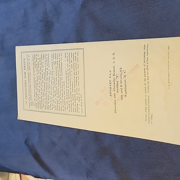 1942 brochure WW2, 1942 - Picture 3 of 4